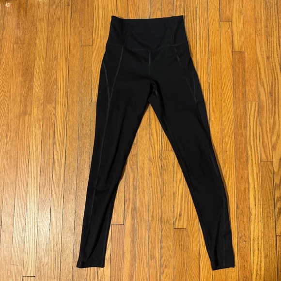 Girlfriend Collective Black Compressive High-Rise Legging - Women’s Small - Picture 3 of 11
